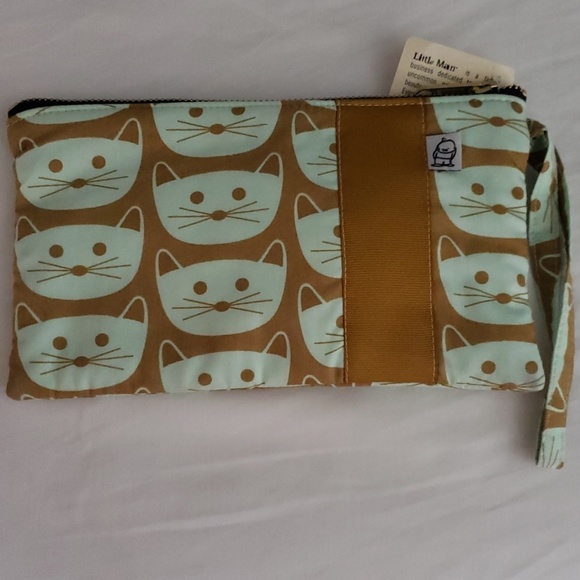 Handmade wristlet with tag - Picture 1 of 3